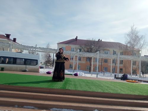 Бавлинцы проводили зиму массовыми гуляниями