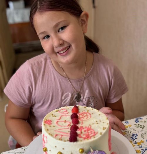 Юная бавлинка Амина Абзанова мечтает попасть в шоу «Кондитер-дети»
