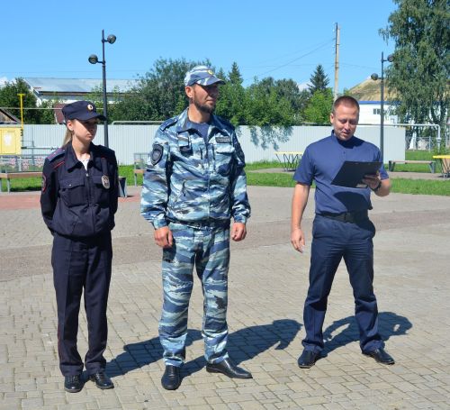 В Бавлах прошла зарядка со стражами порядка