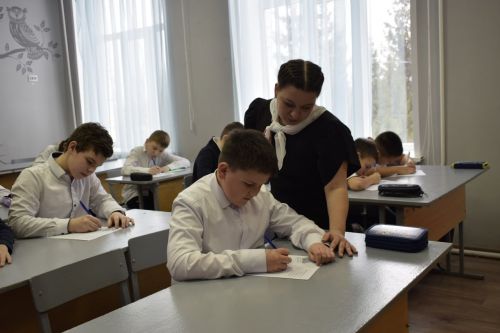 Бавлинские учащиеся провели внеклассное патриотическое мероприятие «Вместе к победе»