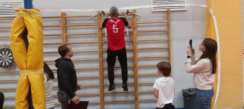 В Бавлинском районе  отцы и дети сразились за значки ГТО