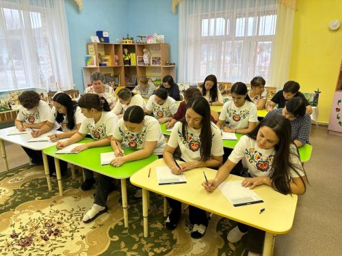 Бавлинцы в 10 раз написали диктант на татарском языке
