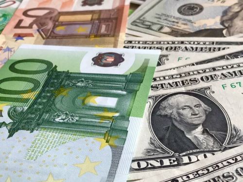 Страны ЕС могут отказаться от евро в ближайшие годы – экономист