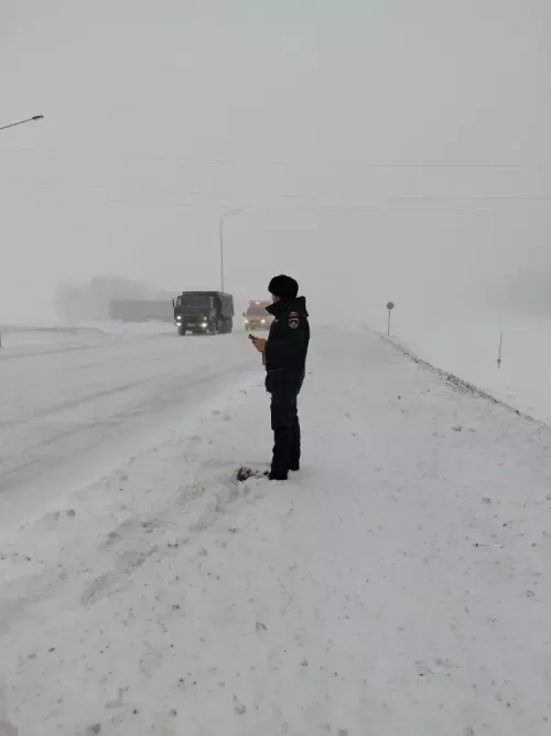 В Бавлинском районе обстановку на дорогах мониторят сотрудники МЧС