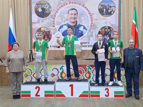 Бавлинские борцы — в призёрах турнира памяти героя