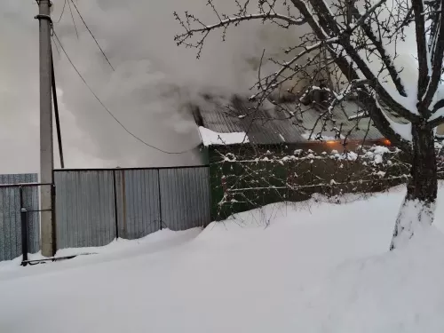 В Бавлах сгорела баня