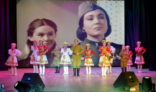 В честь героев и защитников: в Бавлах прошёл большой праздничный концерт