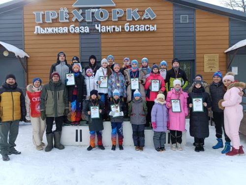Лыжные гонки в Бавлинском районе: более 50 школьников приняли участие в соревнованиях, посвящённых 80-летию Победы