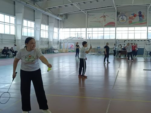 В Бавлах прошёл спортивный праздник работников образования