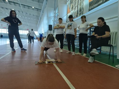 В Бавлах прошёл спортивный праздник работников образования