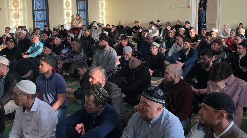 Бавлинские мусульмане отмечают Уразу-байрам