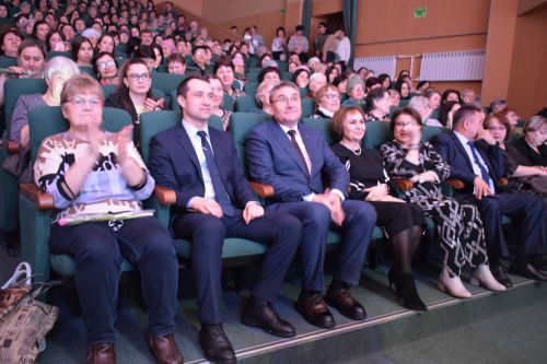 В Бавлах прошел праздничный концерт