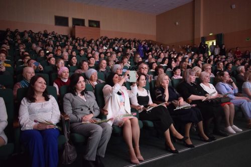 В Бавлах прошел праздничный концерт