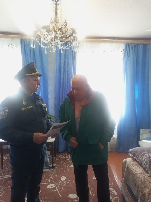 Подомовые обходы в Бавлинском муниципальном районе: специалисты заботятся о безопасности пожилых граждан