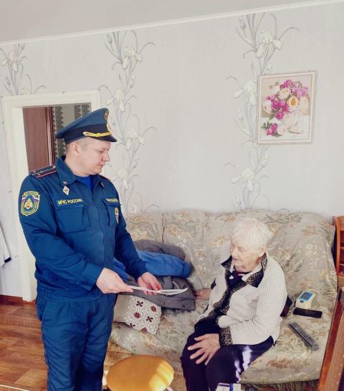 Подомовые обходы в Бавлинском муниципальном районе: специалисты заботятся о безопасности пожилых граждан