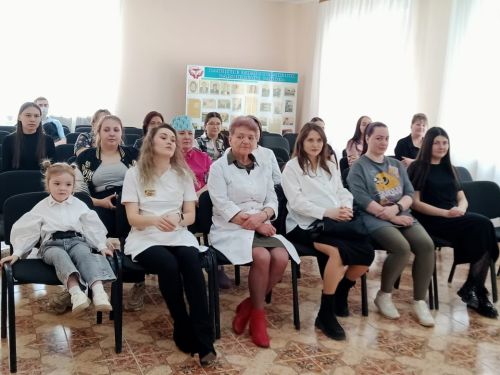 В Бавлах прошло очередное занятие школы материнства