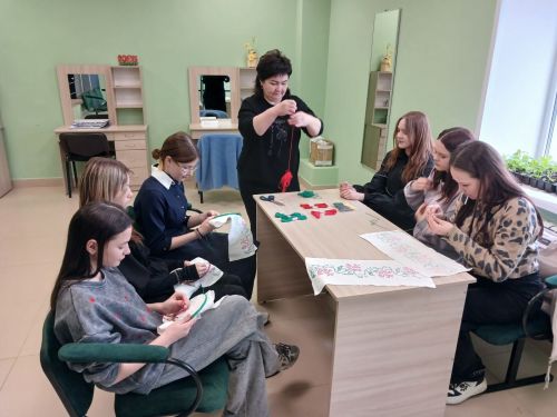 В бавлинском селе изучают этнические узоры