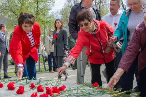 Жители Бавлов почтили память жертв Чернобыльской катастрофы