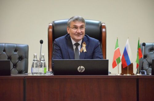В Бавлах реализуется проект «100 вопросов лидеру»