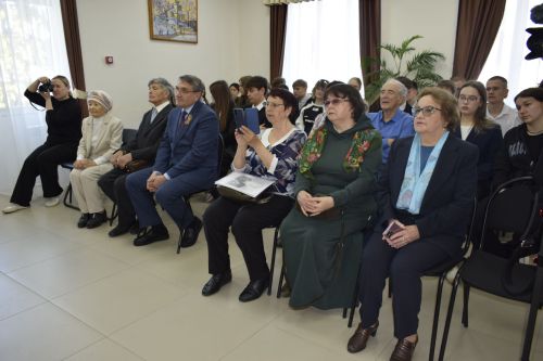 Встреча с племянницей героя