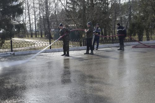 Весенняя уборка в городе Бавлы: санитарный двухмесячник в разгаре