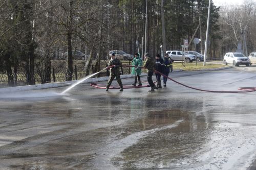 Весенняя уборка в городе Бавлы: санитарный двухмесячник в разгаре