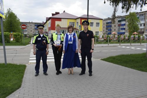 Сотрудники Госавтоинспекции Бавлов приняли участие в акции «Дороги Победы»
