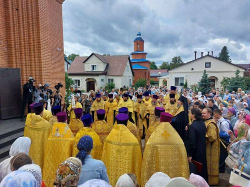 В Красном ключе открылся Крещальный храм