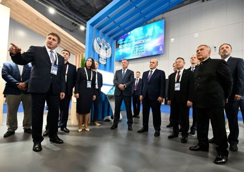 Глава Бавлинского района представил Мишустину идеи развития городской среды
