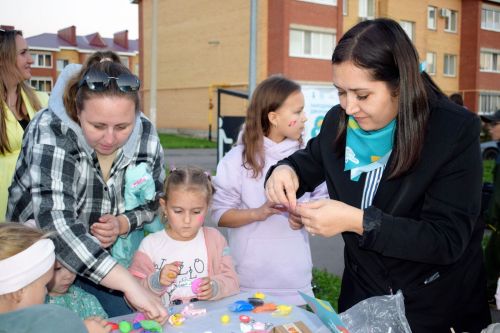 Праздник двора прошёл в Бавлах по улице Зиновьева
