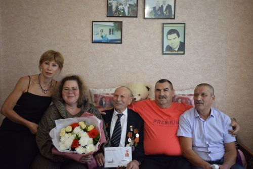 Герой труда и хранитель семейных традиций