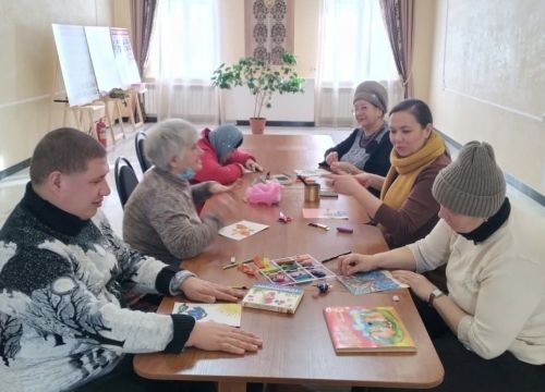 В Бавлах прошел мастер-класс по пластилинографии