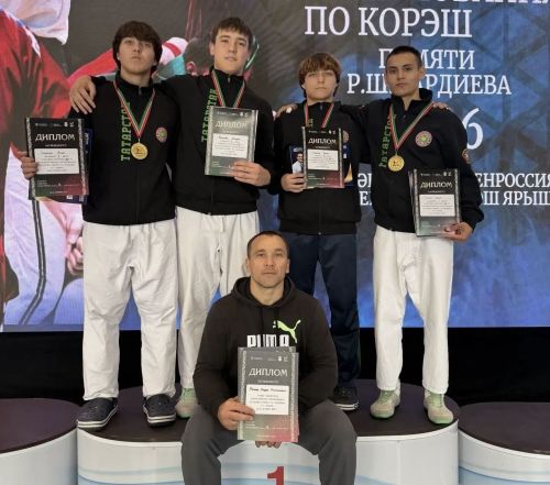 Бавлинские борцы завоевали четыре медали на всероссийских соревнованиях