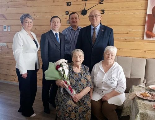 Бавлинка Нина Гузаирова отметила 95-летний юбилей