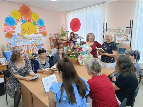 В Бавлинском районе отметили 8 Марта поэтическим вечером
