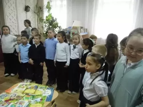 Первоклассники познакомились с детской библиотекой
