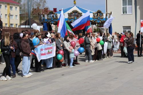 Бавлинцы отмечают праздник Весны и Труда