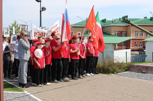 В парке «Ватан» прошёл митинг ко Дню Победы