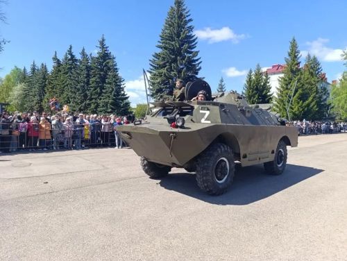 Парад Победы в Бавлах: память, гордость, единство