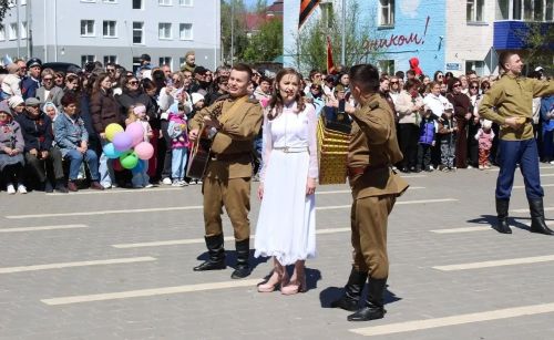 В Бавлах прошёл торжественный митинг