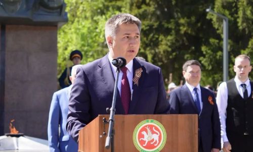 В Бавлах прошёл торжественный митинг