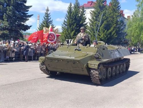 Парад Победы в Бавлах: память, гордость, единство