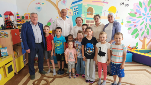 Депутат Госсовета РТ и замглавы Бавлинского района посетили социальный приют «СемьЯ»