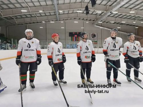 Ветераны «Ак Барса» сыграли со сборной Бавлинского района