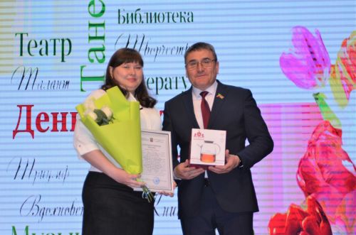 Праздничный концерт в честь работников культуры