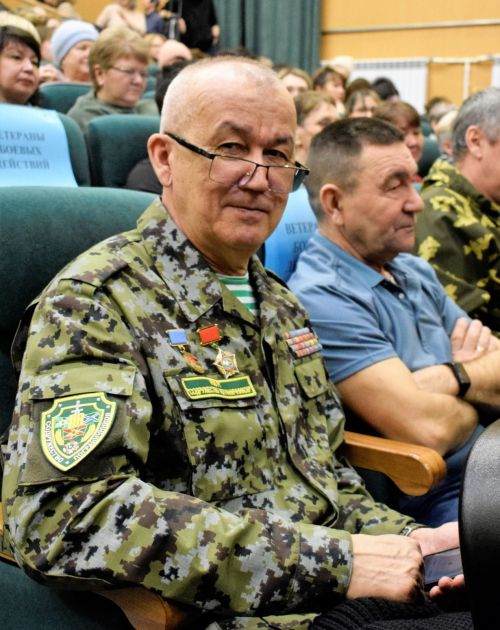 В честь героев и защитников: в Бавлах прошёл большой праздничный концерт