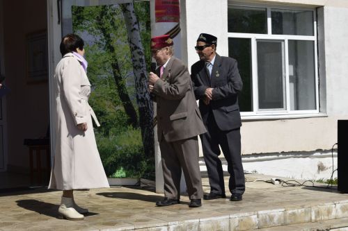 В школе села Кзыл-Яр провели большой концерт