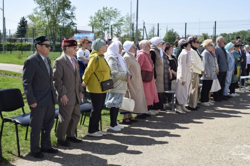 В школе села Кзыл-Яр провели большой концерт