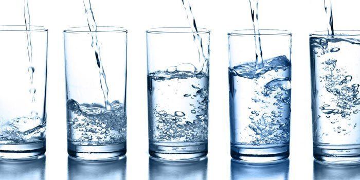 Питьевой режим при сбросе веса: как правильно пить в течение дня