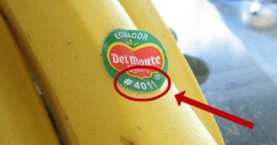 Если вы увидели на наклейке фрукта цифру “8”, не покупайте его! Вот почему…